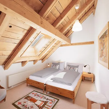 Chasa Uina 4,5 Dachwohnung * Sent GR