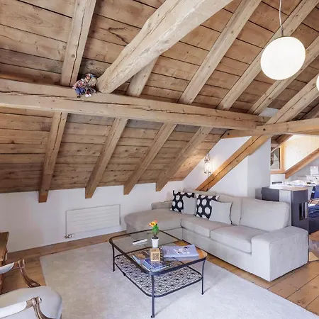 Chasa Uina 4,5 Dachwohnung Appartamento *